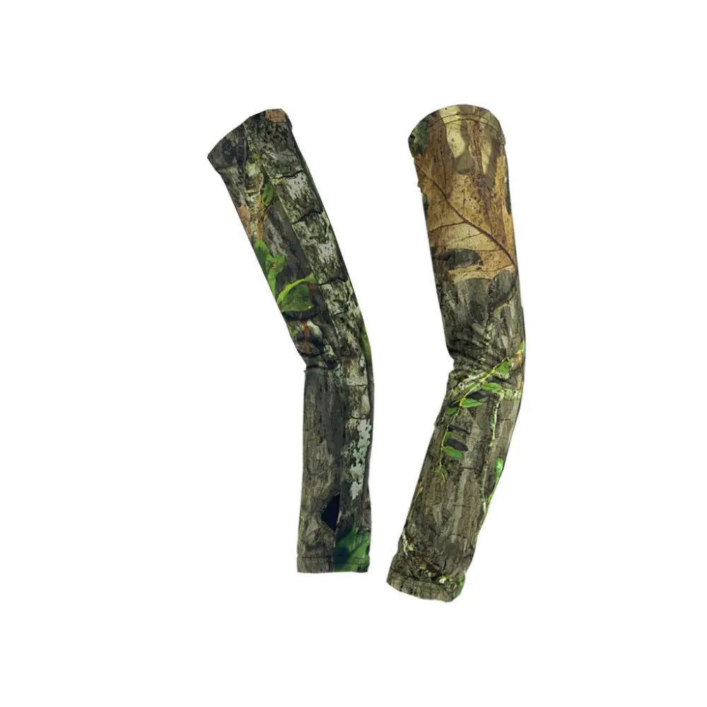 Titan 3D mossy oak bow sleeves, leaf pattern, oversized XL, designed for outdoor or hunting apparel.
